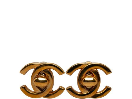 Chanel Vintage Cocomark Turn-Rock Earring Gold Make-up  Chanel For Sale